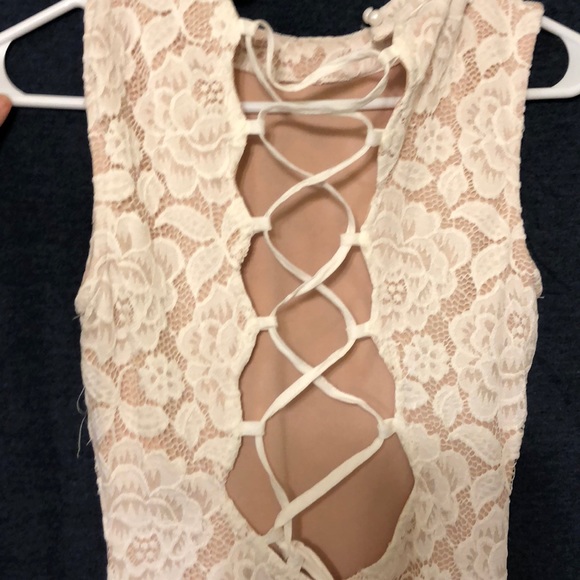 Dress - Picture 3 of 3